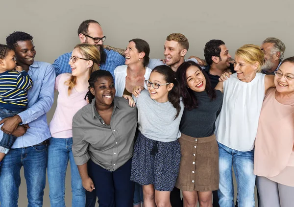 Grupo de personas diversas — Foto de Stock