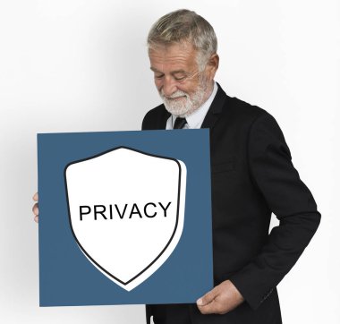 Duyuru afiş tutarak işadamı