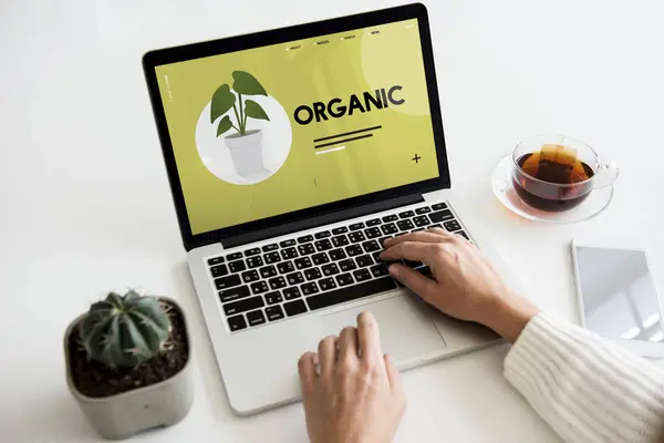 Laptop computer on workplace table — Stock Photo, Image