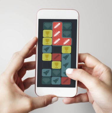 cep telefonu tutan eller