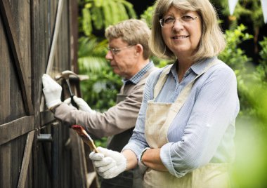 Üst düzey çift kapı sabitleme