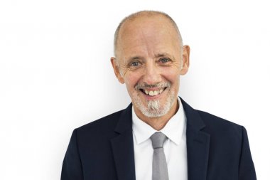 gülümseyen kıdemli yetişkin adam
