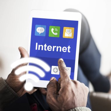 Erkek el dijital tablet kullanma