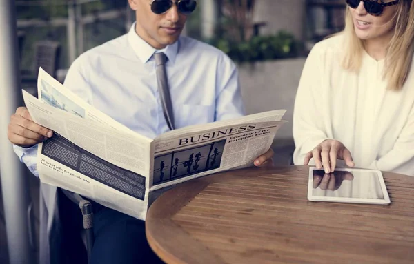 Businessman reading Newspaper — Stock Photo, Image