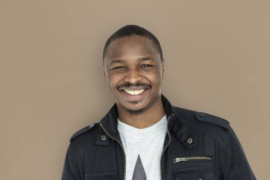 Afrikalı erkek gülümseyen