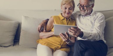 Üst düzey insanlar kullanarak Tablet