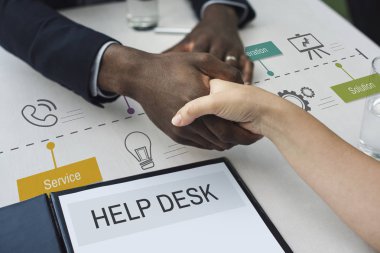 İş Adamları Tokalaşıyor