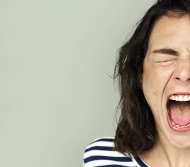 genç kadın çığlığı