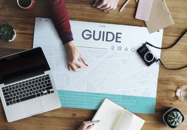 Yaratıcı insanlar masada çalışma