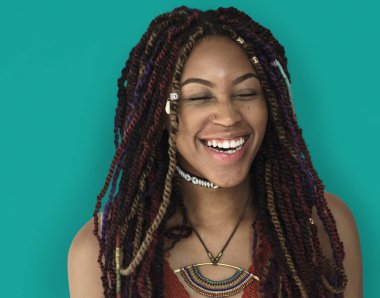 Stüdyoda Afrikalı kadın