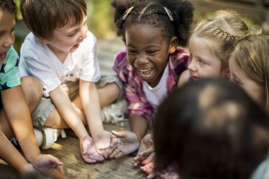 Çocuk gruptur bir alan gezileri