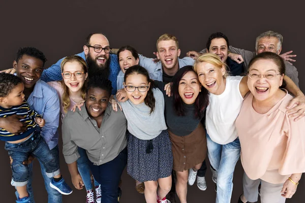 Grupp av människor tillsammans — Stockfoto