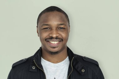 Afrikalı erkek gülümseyen