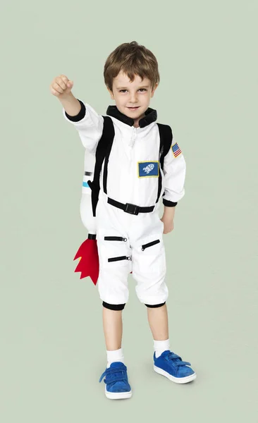 Хлопчик з астронавтом робота мрії — стокове фото