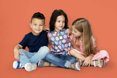 Küçük çocuk gülümseyen 