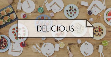 gıda ile ahşap masa