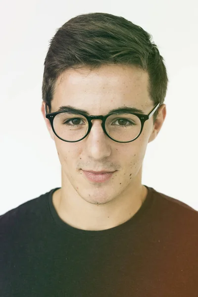 Joven guapo hombre en gafas —  Fotos de Stock