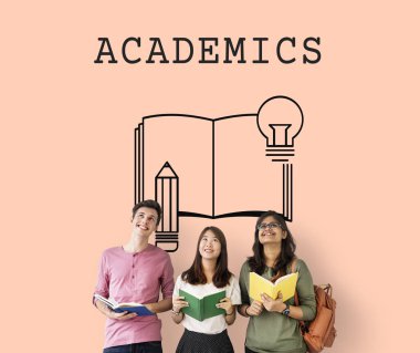 kitap tutan öğrenciler