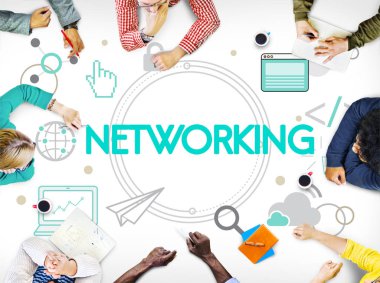 iş adamları tartışıyor