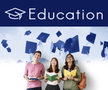 kitap tutan öğrenciler