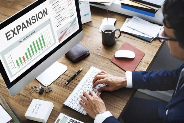 Businessman working with computer — Stock Photo, Image