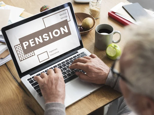 Male hands typing on laptop — Stock Photo, Image