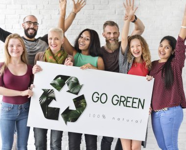 İnsanlar holding afiş