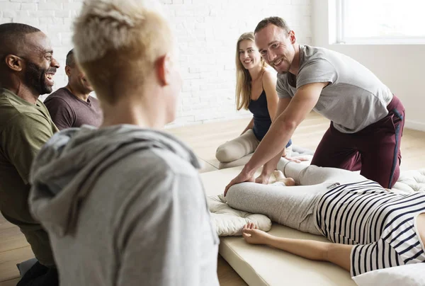 People having massage training — Stock Photo, Image