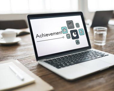 Dizüstü grafik ile işyerinde