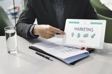 iş adamı işaret parmağı dijital Tablet