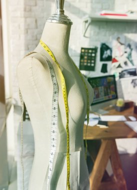 Atölye odasında manken