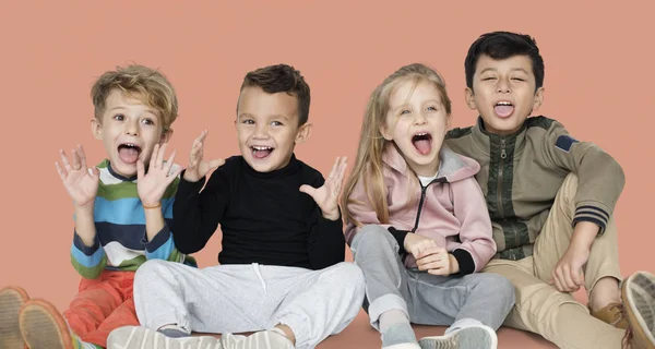 Little Children sitting on the floor — Stock Photo, Image