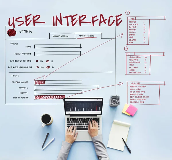 Persona digitando sul computer portatile — Foto Stock