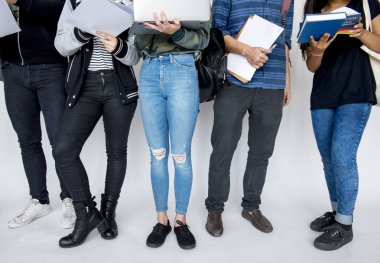 Öğrenciler birlikte öğrenme