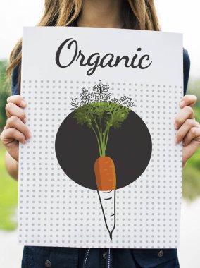 kadın holding tasarlamak 