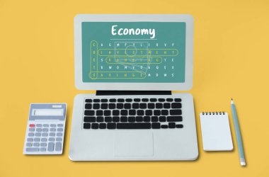 Çalışma alanı ile modern dizüstü