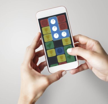 Cep telefonu holding insan eller