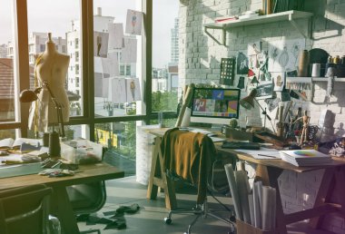 Moda tasarım çalışma-alanı 