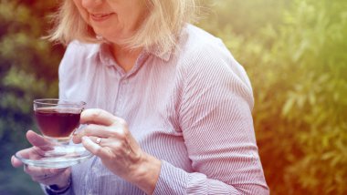 üst düzey Bayan çay içme