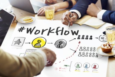 insanlar masada beyin fırtınası