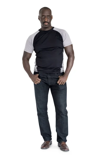 立っているカジュアルな成熟したアフリカ人 — ストック写真