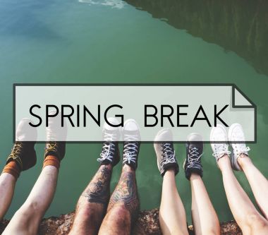 bacakları Yeşil Göl üzerinde dört çift 