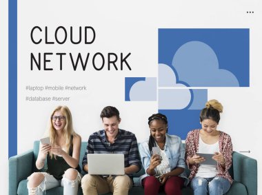 Arkadaşlar dijital cihazlar kullanarak 