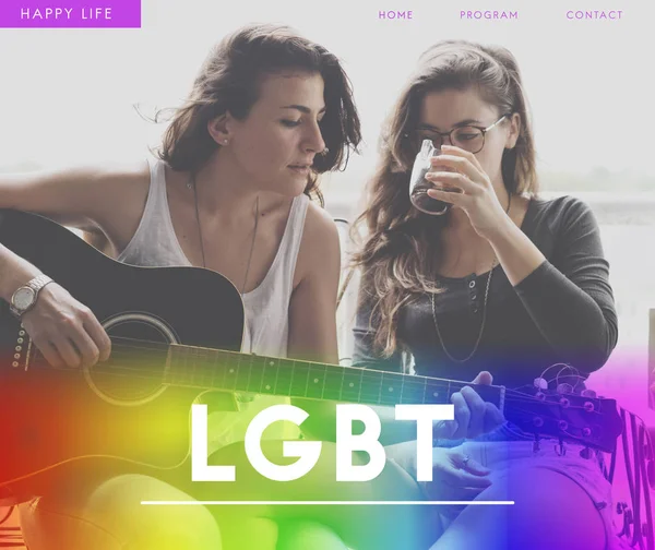 Lesbian Couple на гитаре — стоковое фото