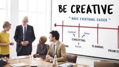 Ofiste çalışan iş ekibi.