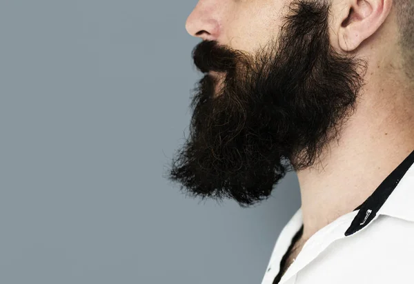 Junger Mann mit Bart und Schnurrbart — Stockfoto