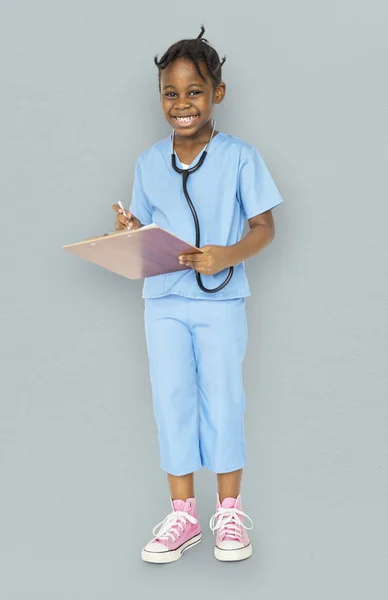 Κορίτσι με γιατρό τη δουλειά των ονείρων — Φωτογραφία Αρχείου