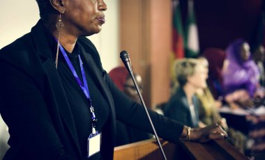 Hoparlör Afrikalı kadın söz