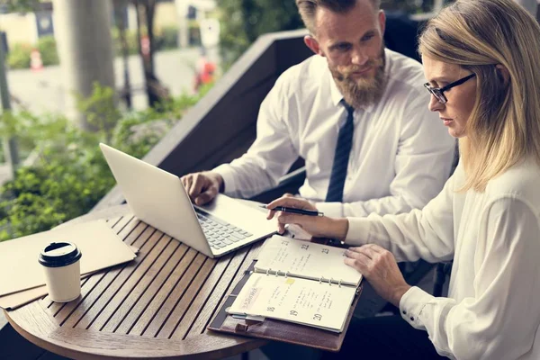 Imprenditori che lavorano — Foto Stock