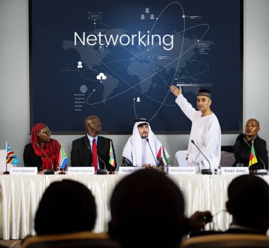 Konferans Uluslararası insanlar